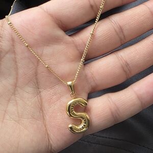 Gold Initial 'S' Pendant Necklace